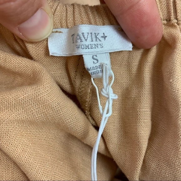 NWT Tavik Standoff Romper Linen Rayon Size Small Sand Shorts Pockets - Picture 3 of 14